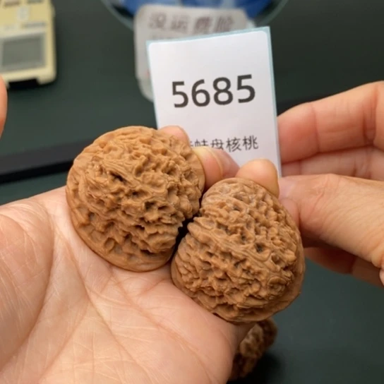 把件文玩核桃39南疆石5685