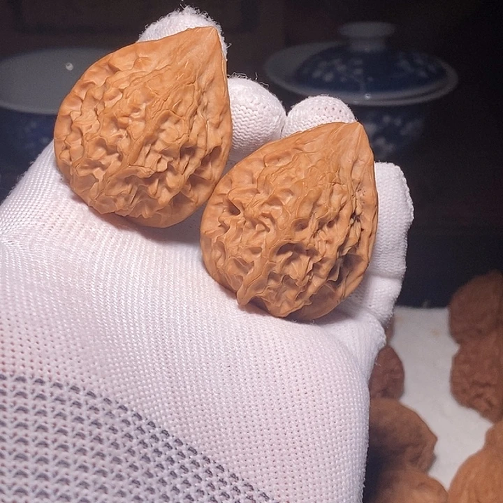 文玩核桃手把件子龙