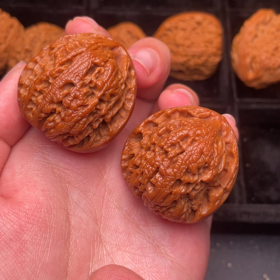 38碧玺（处理）文玩