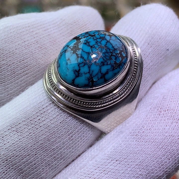 绿松石足银镶嵌戒指