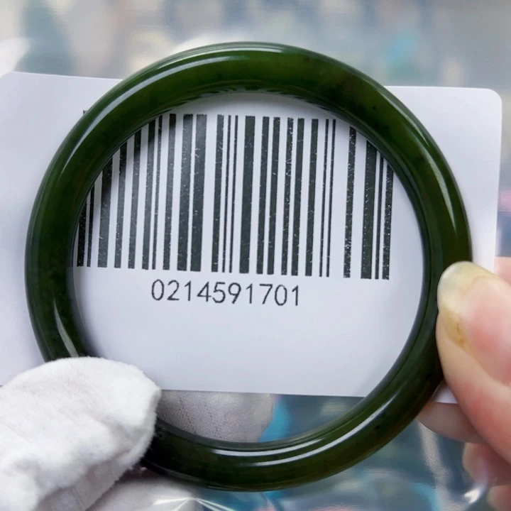 和田玉未镶嵌手镯包容55