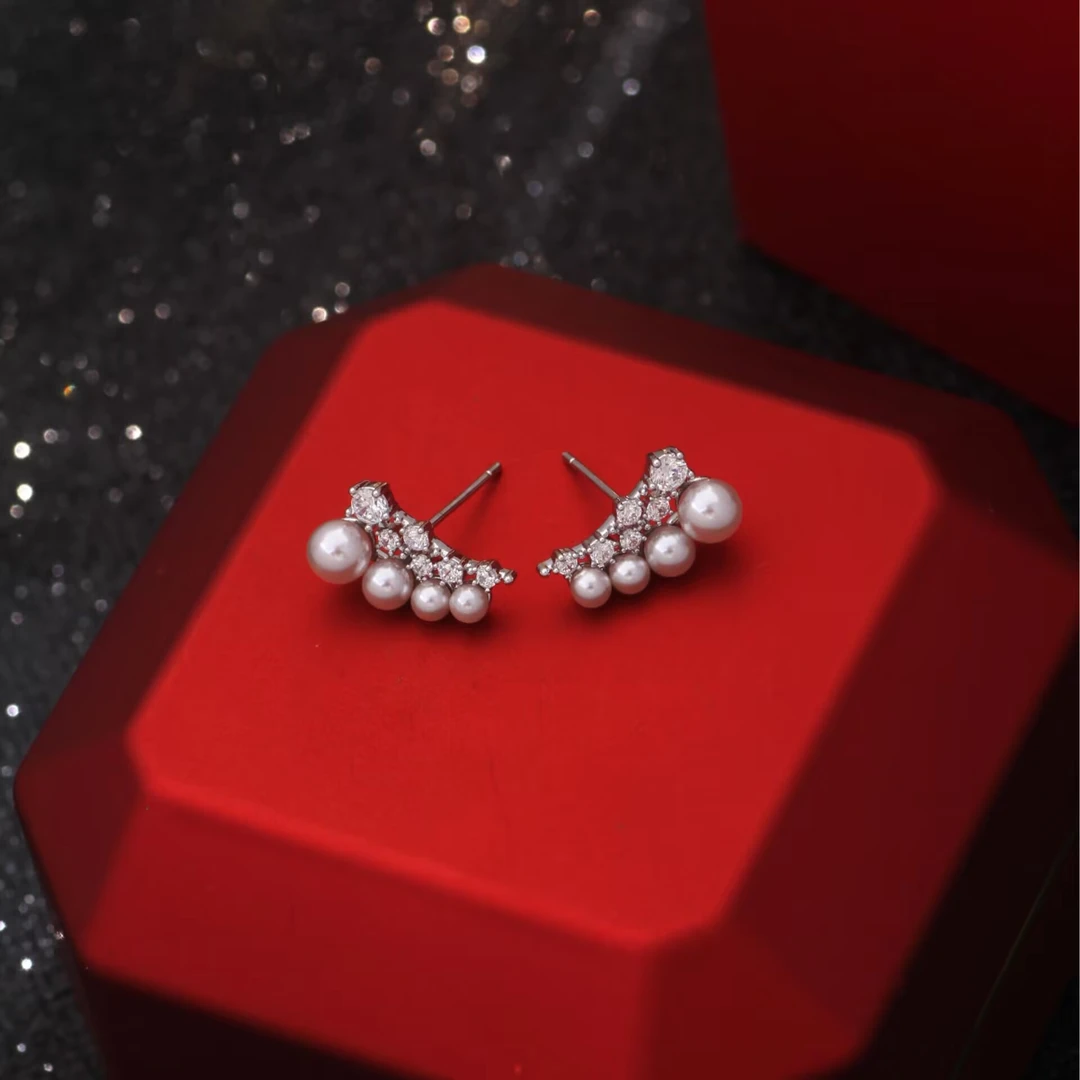 铜合金耳饰 《货号9017）简约优雅璀璨珠珠时尚耳钉小众耳环