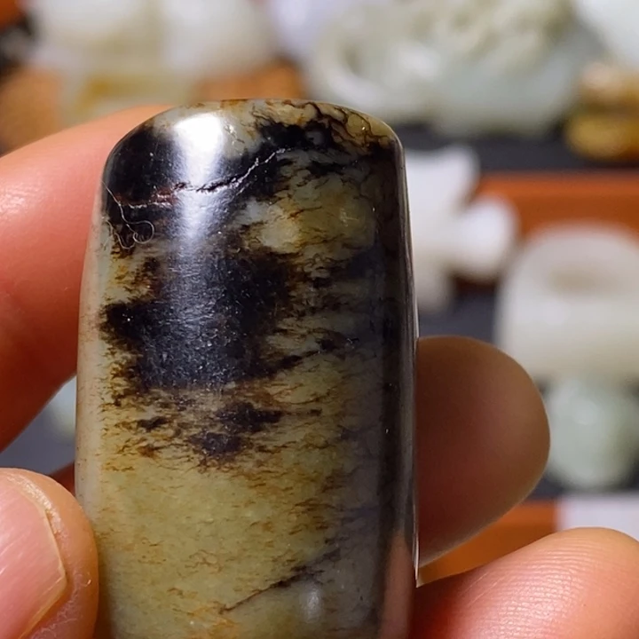 飞***藏和田玉未镶嵌挂件