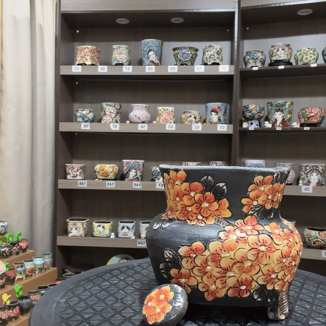 手绘陶瓷花盆美盆