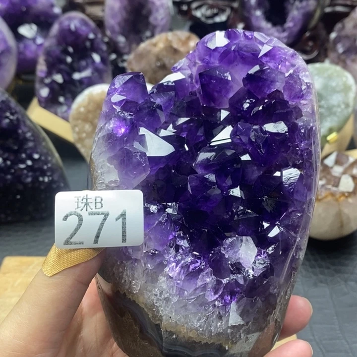 未镶嵌水晶大型摆件（非配饰）