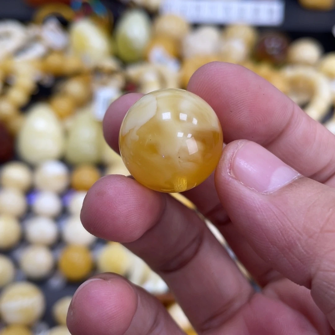 未镶嵌琥珀裸石19.5mm瑕疵福利款