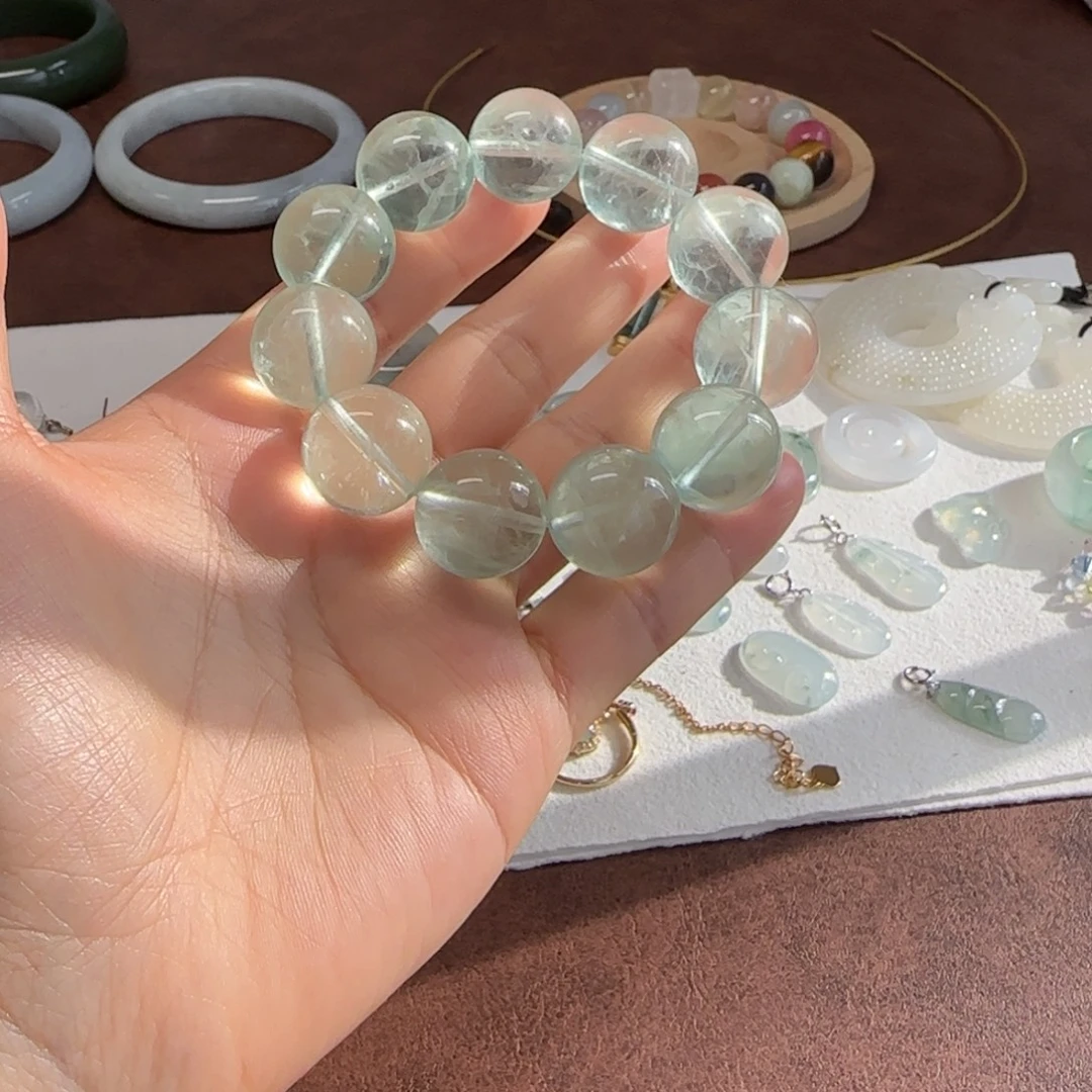 颈饰水晶合金薄荷曼波