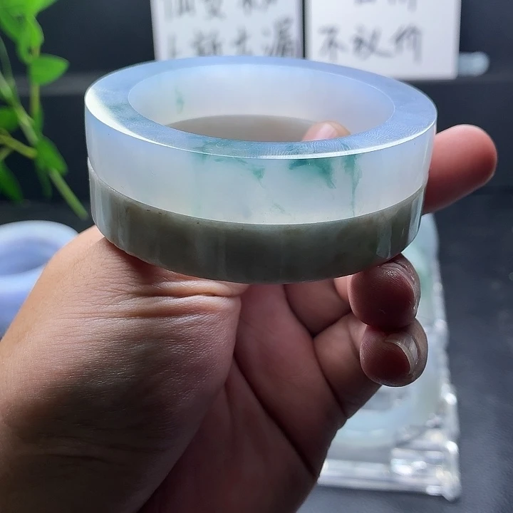 定制翡翠未镶嵌翡翠冰飘花毕业高货