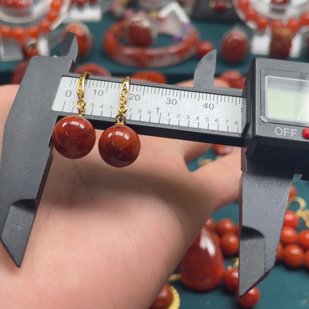 南红玛瑙川料南红圆珠耳环10+mm银S925镀金镶嵌