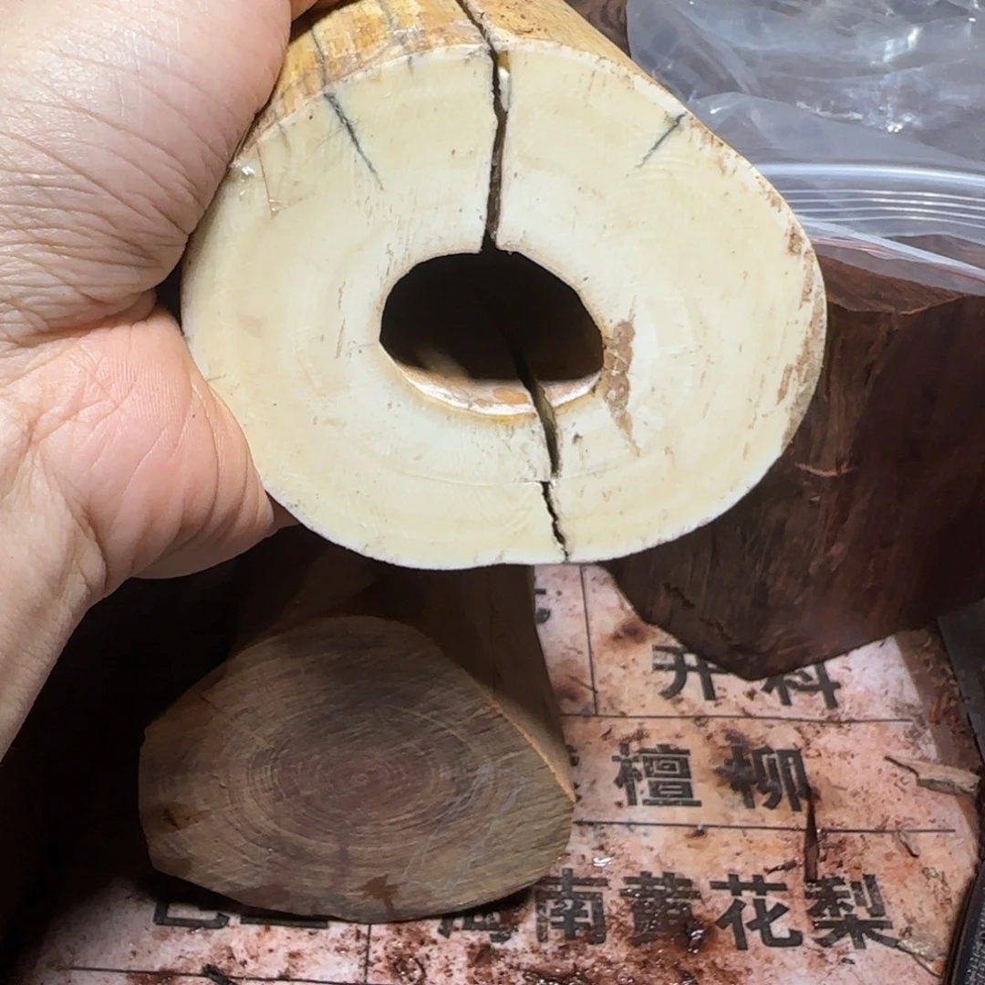 浮***大果紫檀（缅甸花梨）