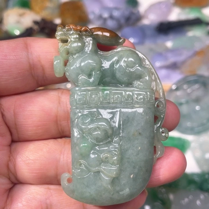 翡翠未镶嵌吊坠(不含链)