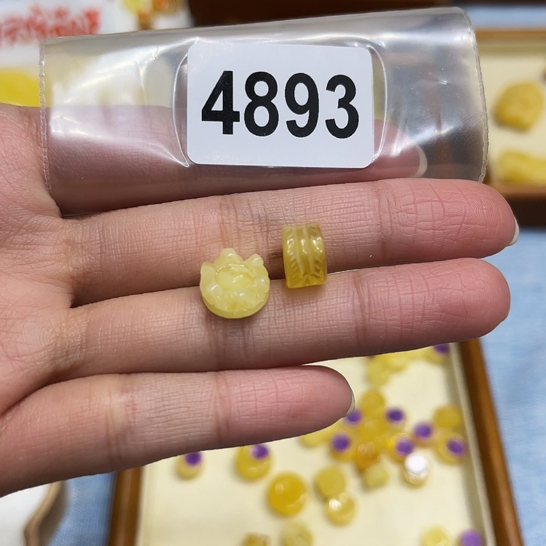 琥珀未镶嵌珠宝奇石