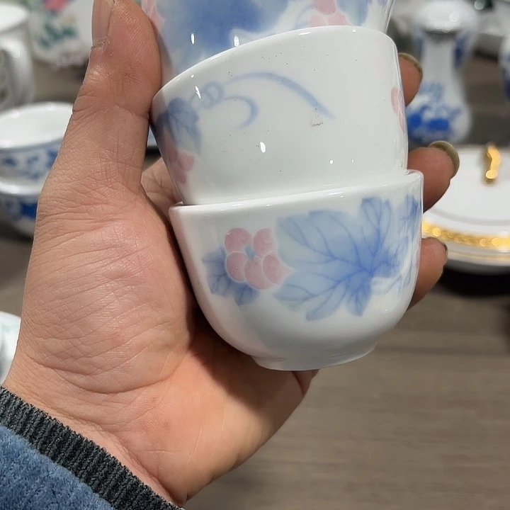 陶夏****?杯子，杯子，杯子，三个三个