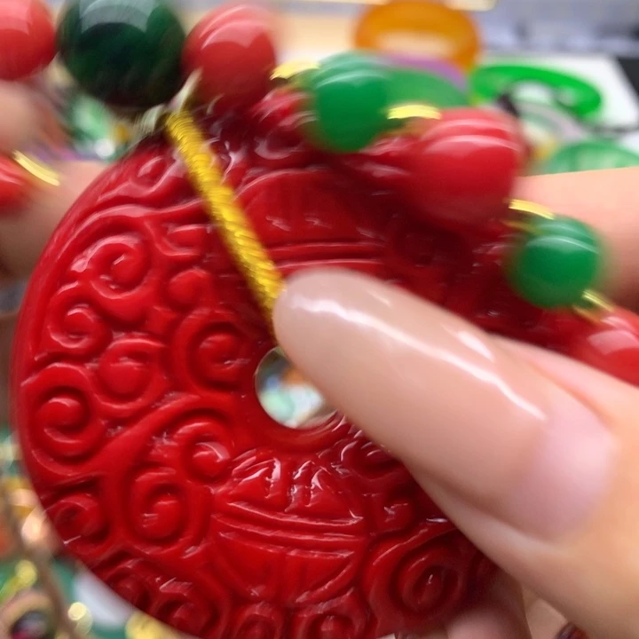 合金颈饰玛瑙/玉髓吊坠