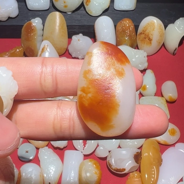 和田玉挂件未镶嵌成*