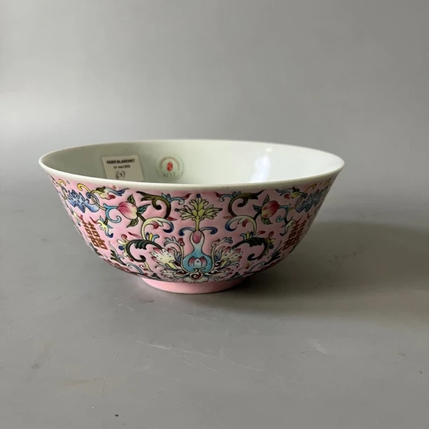 268 清光绪粉彩宝相花碗