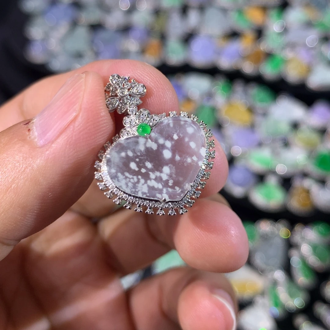吊坠(不含链)18K金镶嵌翡翠