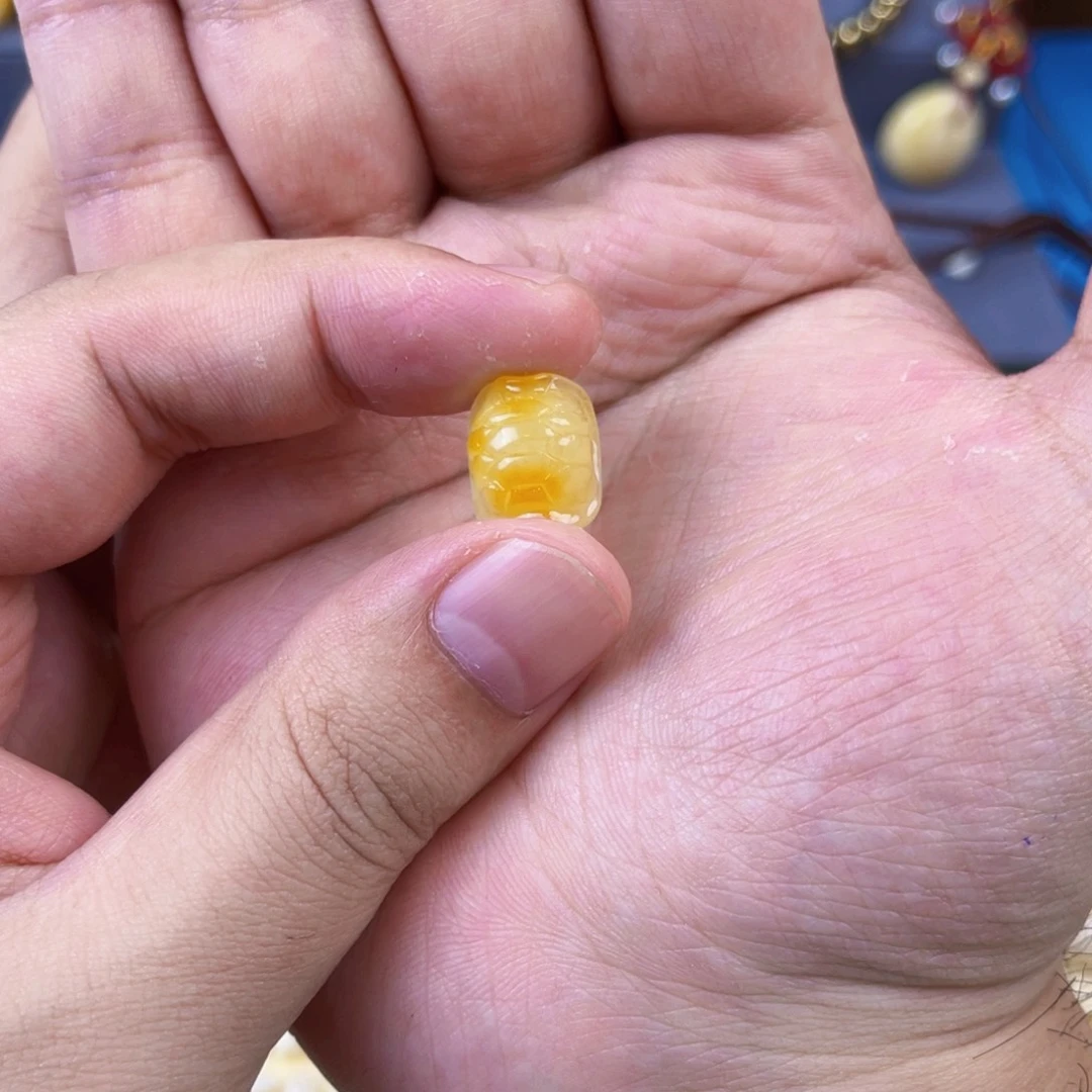 琥珀珠宝奇石未镶嵌?****?