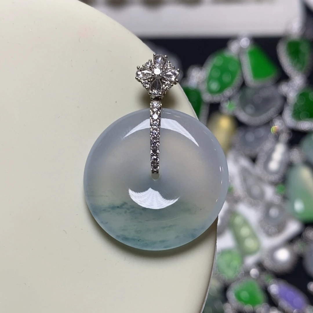 翡翠18K金镶嵌吊坠(不含链)平安扣