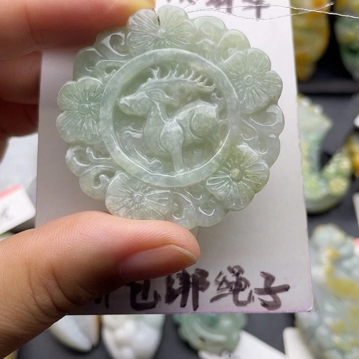 颈饰未镶嵌翡翠天然翡翠