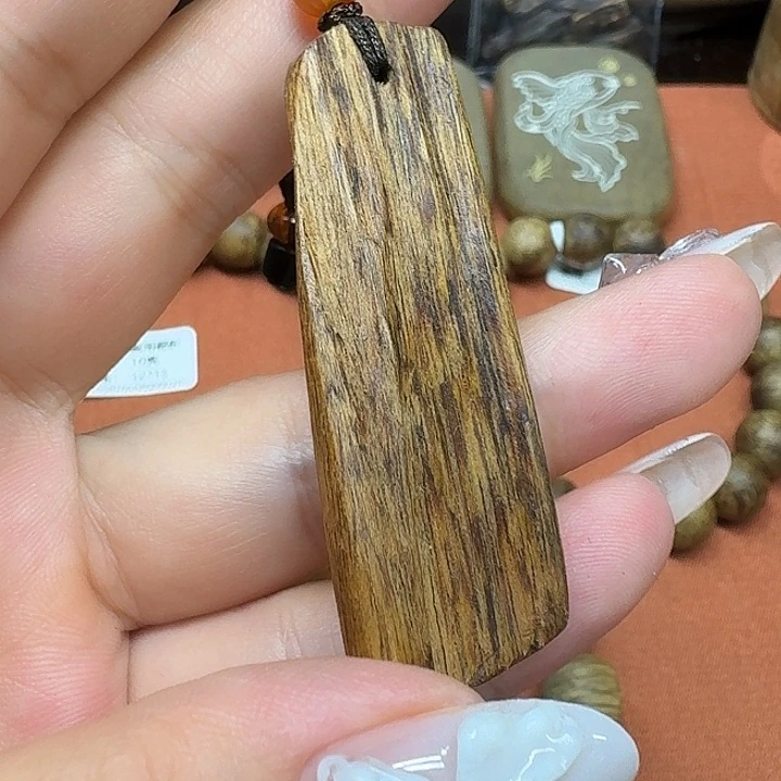 大叶紫檀（黑酸枝木类）