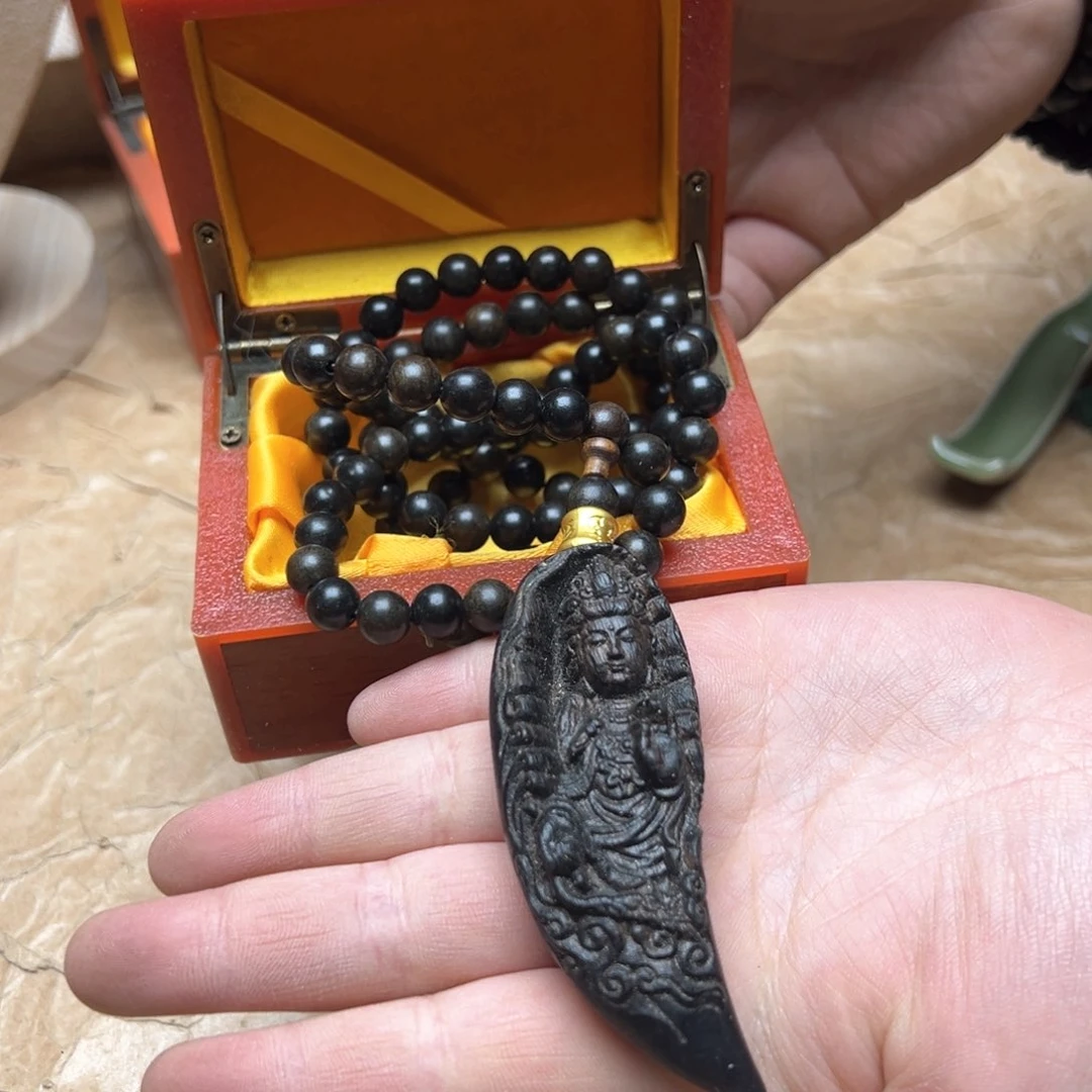 大叶紫檀（黑酸枝木类）