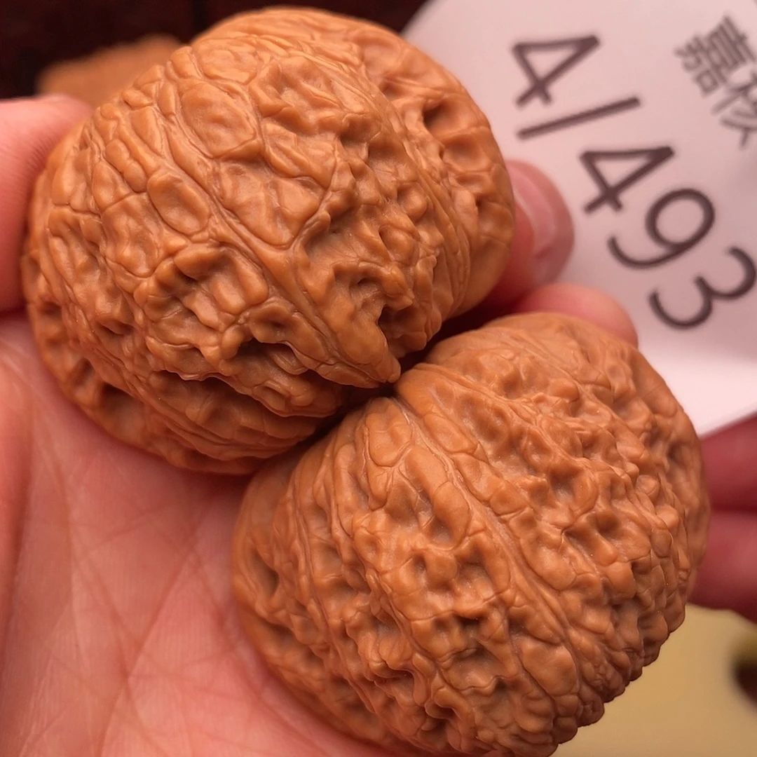 文玩核桃把件43绣球