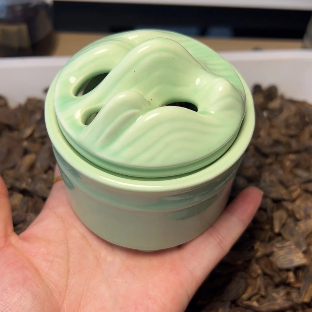 树脂制品江*涛手持炉台湾一个