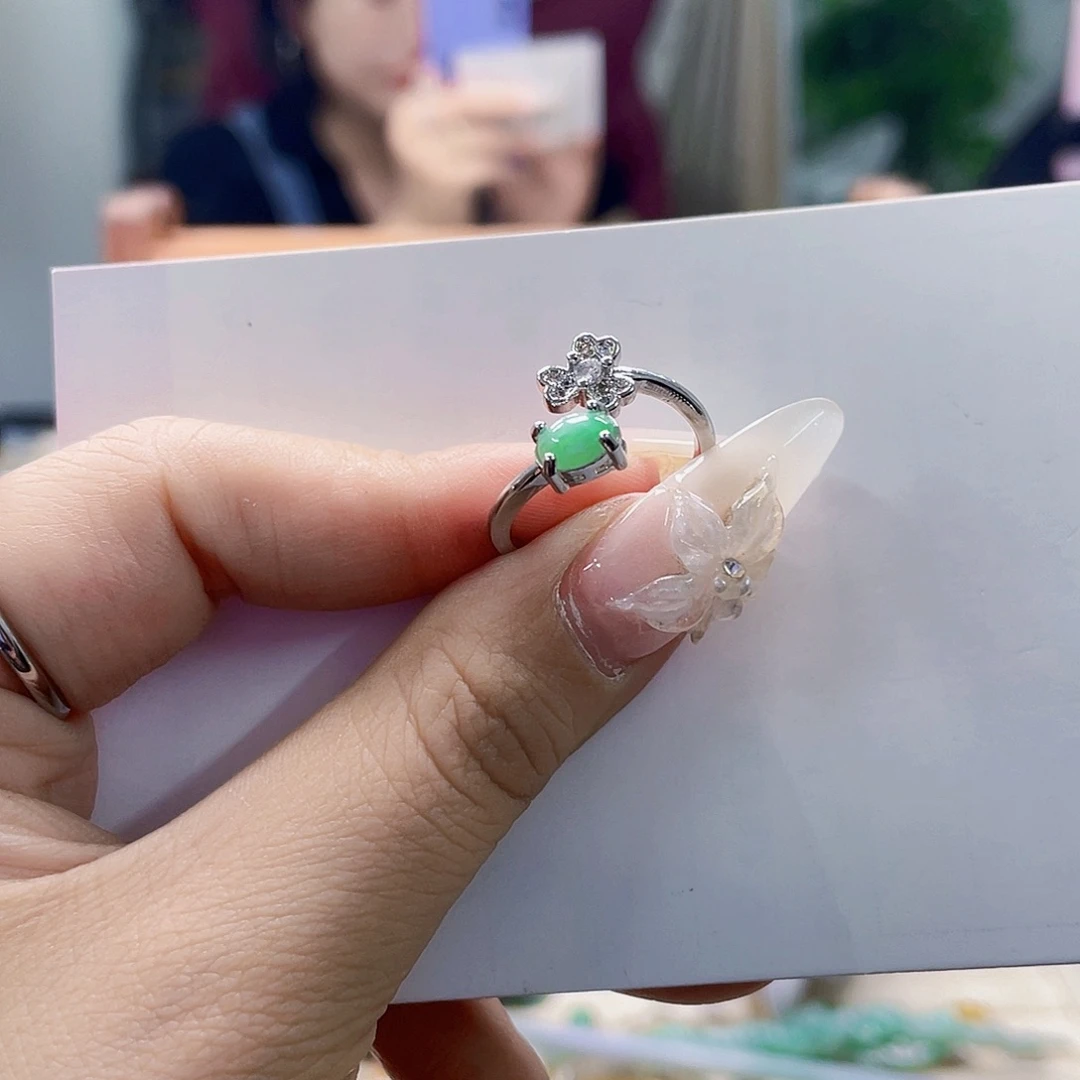 翡翠未镶嵌颈饰天然翡翠Ａ货