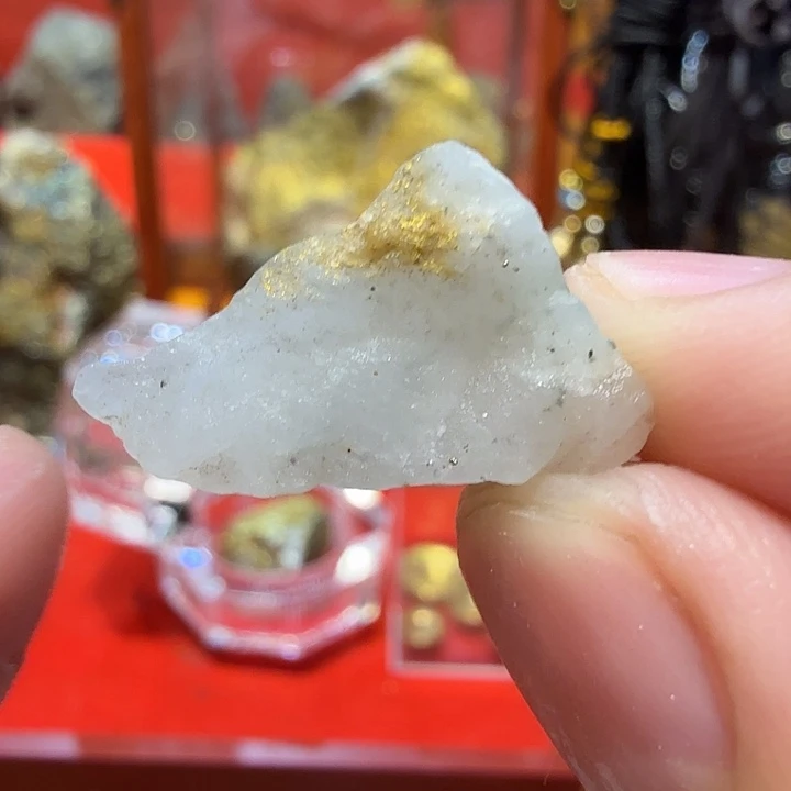 聚金阁天然明金矿标