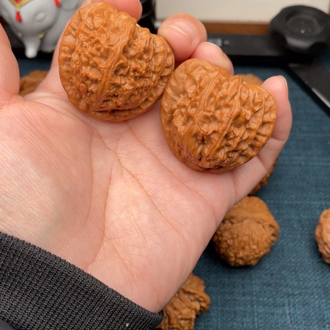 文玩核桃把件全品三角白41