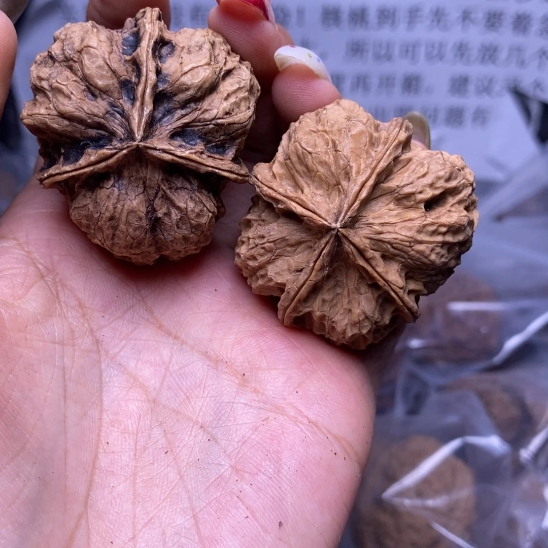 把件文玩核桃云南野生铁核桃32号43mm