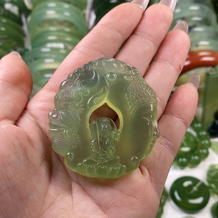 未镶嵌蛇纹石玉颈饰