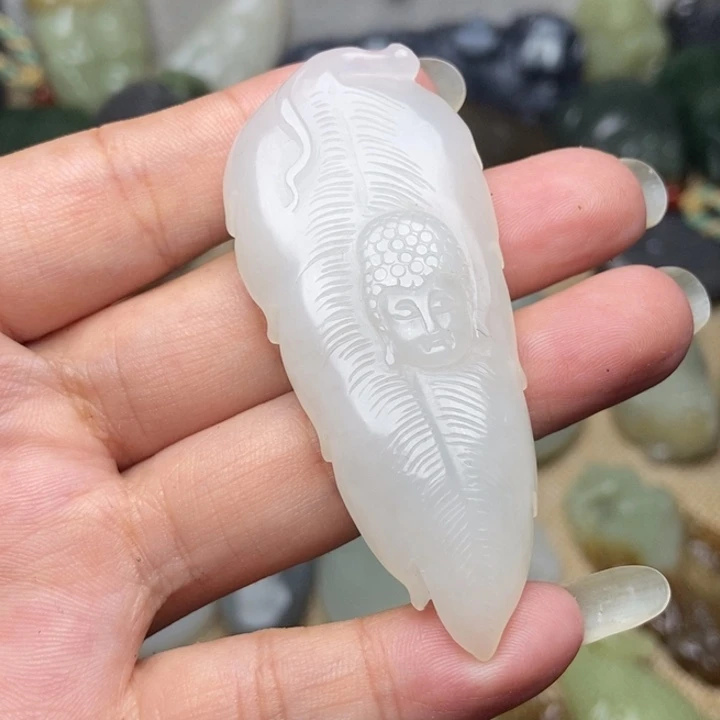 颈饰未镶嵌和田玉