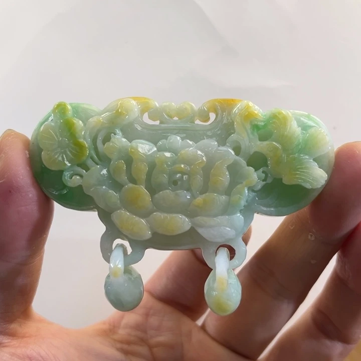 翡翠吊坠(赠链)未镶嵌代编织