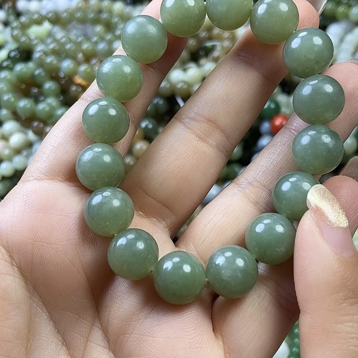 和田玉未镶嵌颈饰42