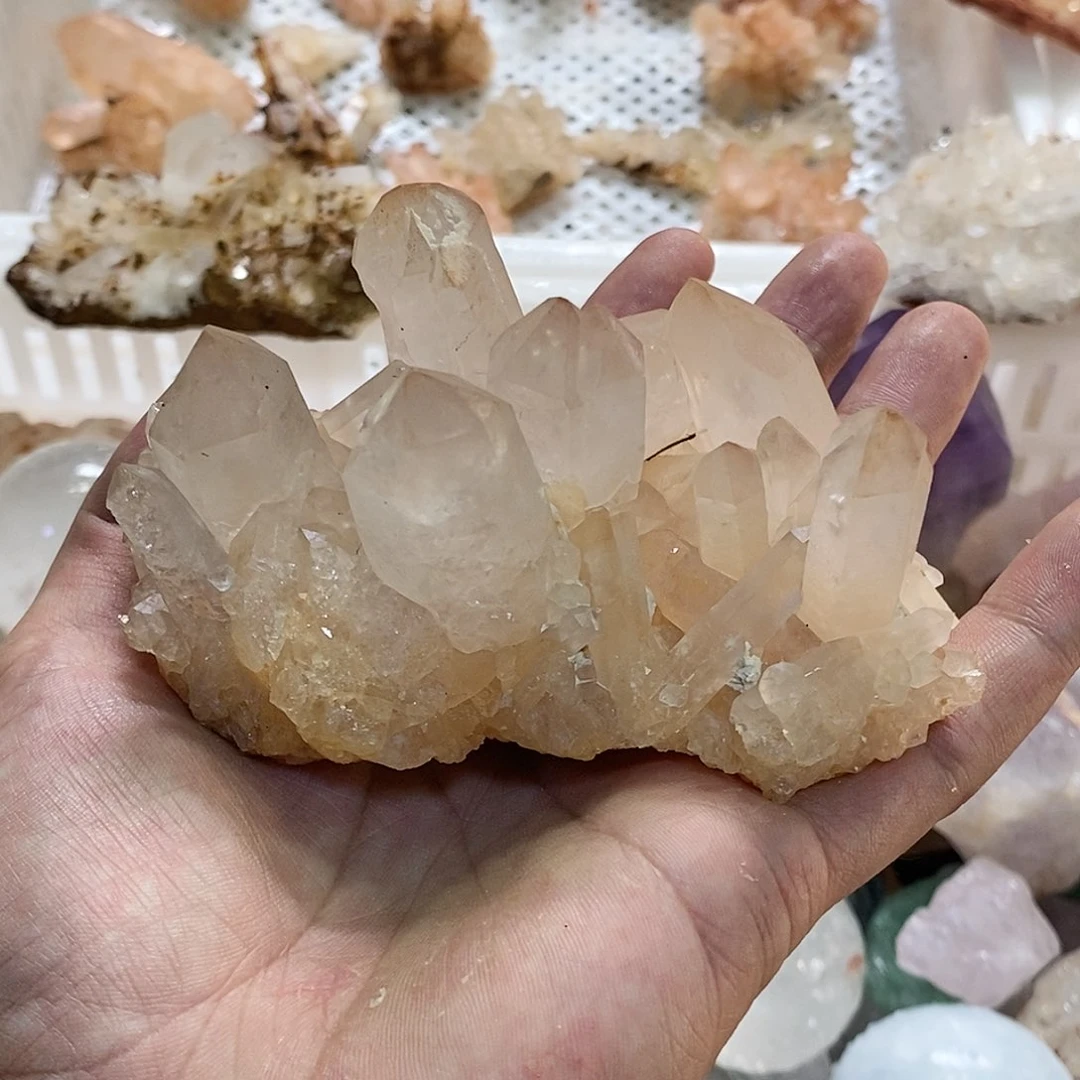未镶嵌珠宝半成品水晶g****t