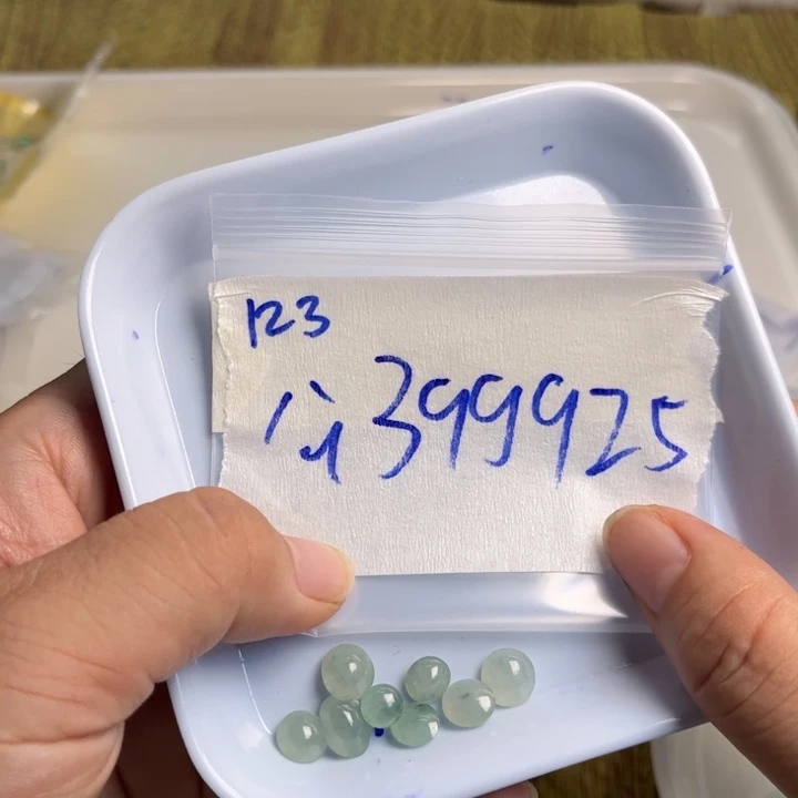 定制翡翠未镶嵌不退