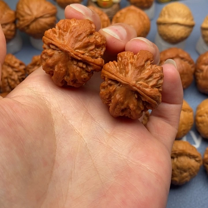 文玩核桃把件肉龙