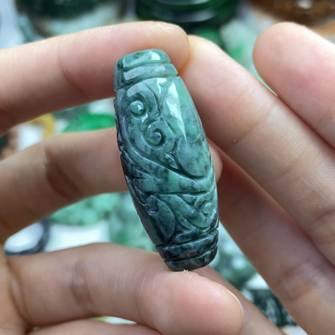 颈饰未镶嵌翡翠蒲*