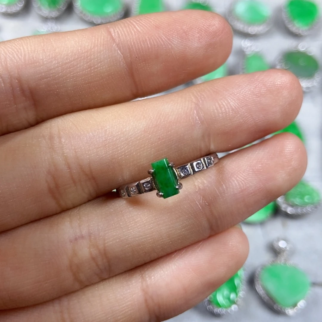 未镶嵌戒指翡翠无事牌