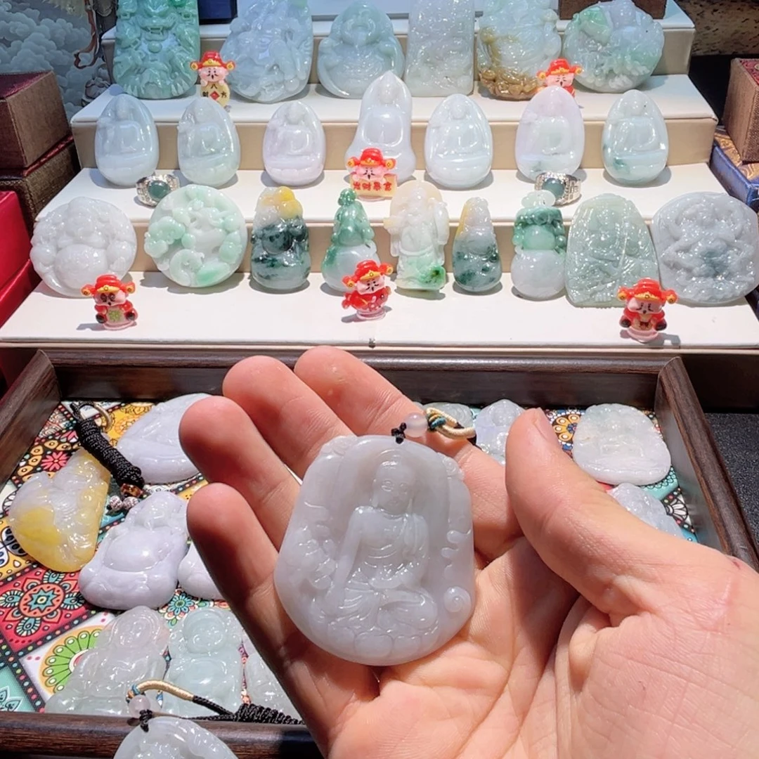 翡翠未镶嵌颈饰58