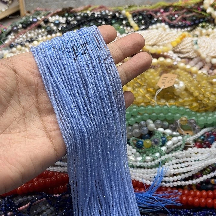 玛瑙/玉髓珠宝半成品未镶嵌2t2mm海蓝宝刻面