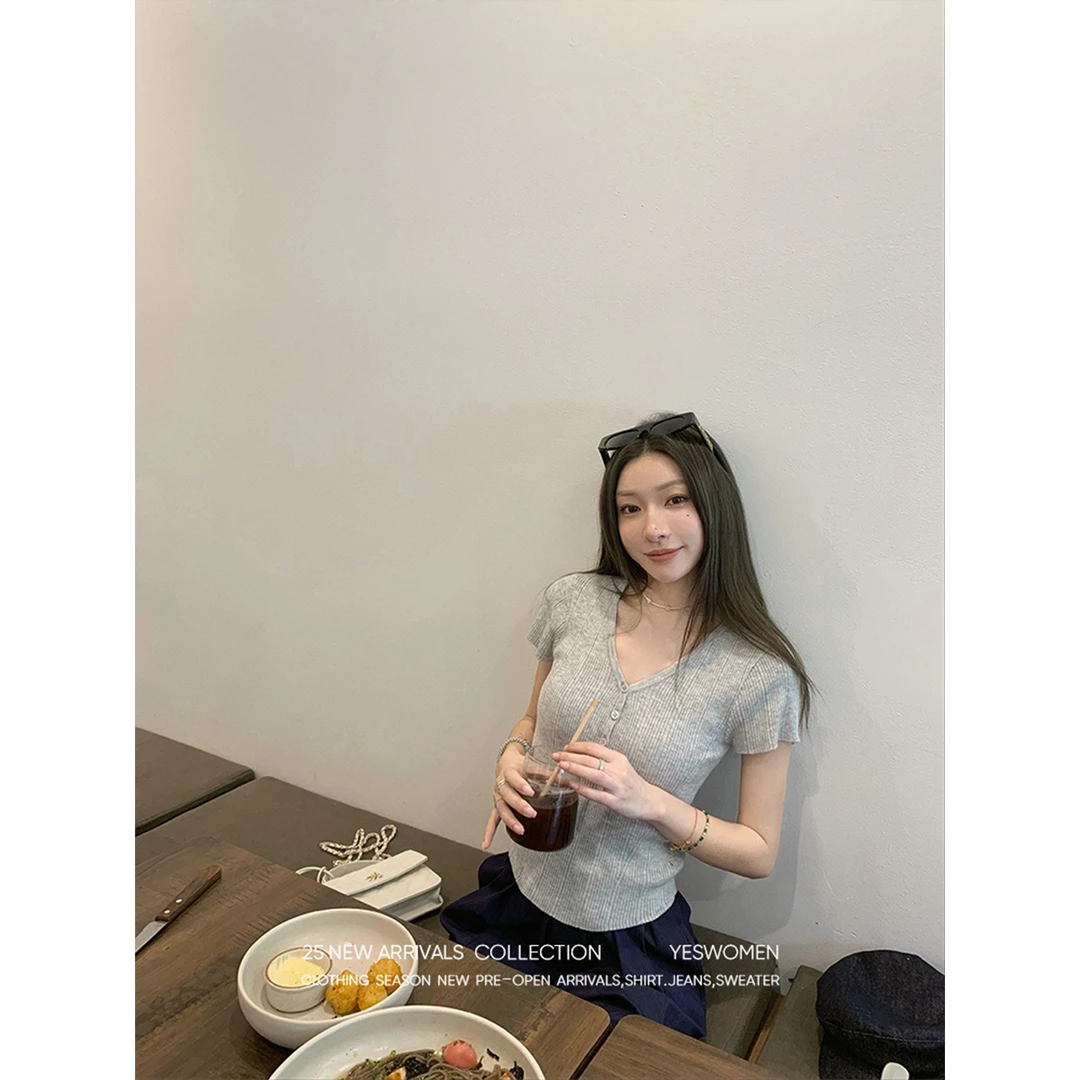 YESWOMEN甜贝奶冻·贝壳袖细支咩毛混纺上衣 小收腰XY7051B3430