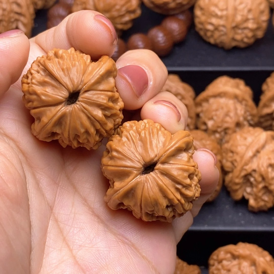 文玩核桃把件薇*伯爵