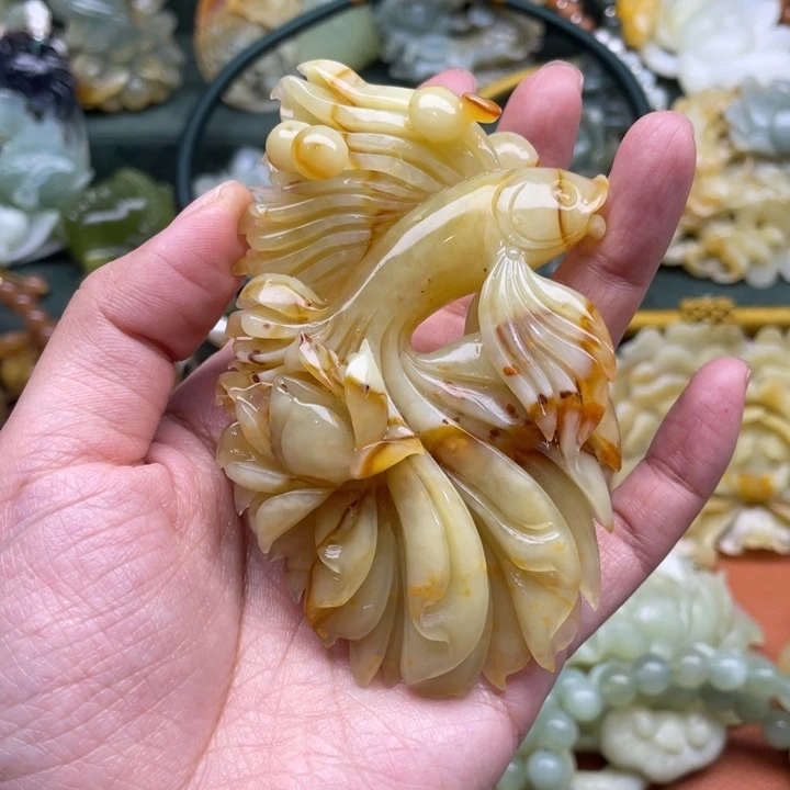 蛇纹石玉吊坠合金