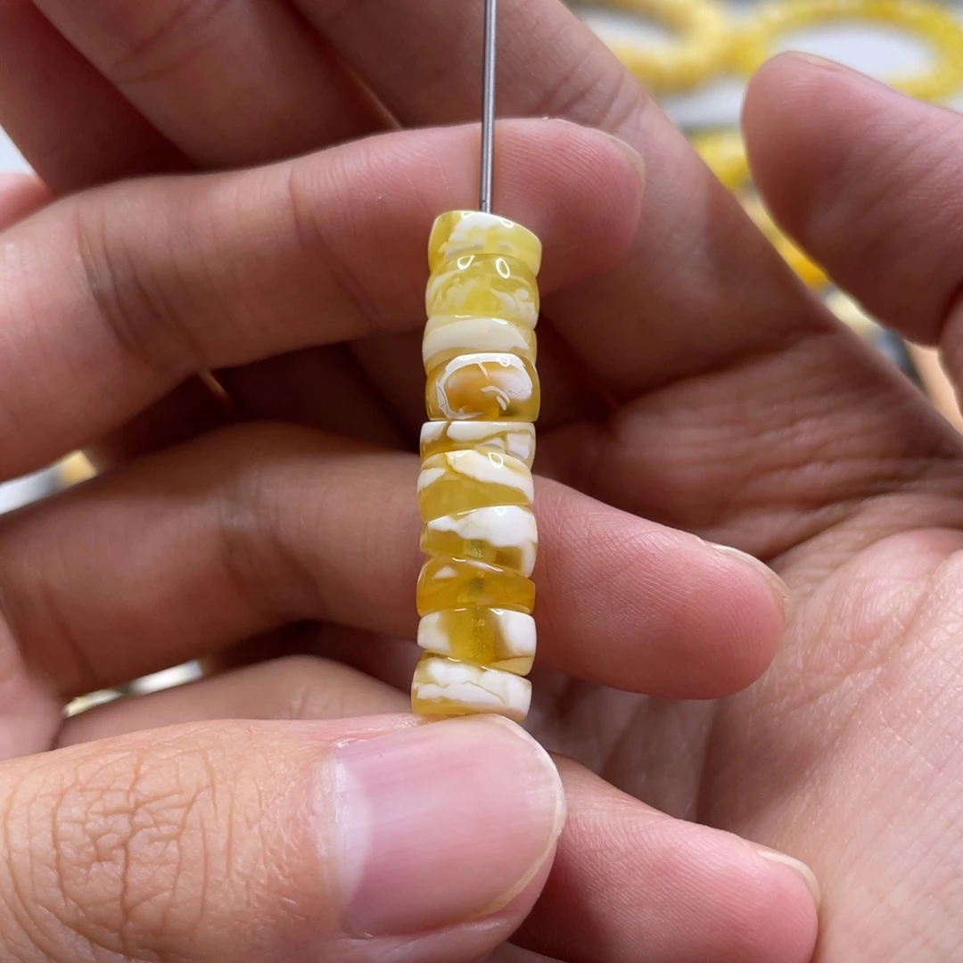 未镶嵌琥珀裸石金白