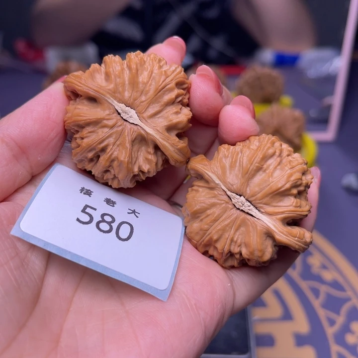 文玩核桃把件白狮子42.580