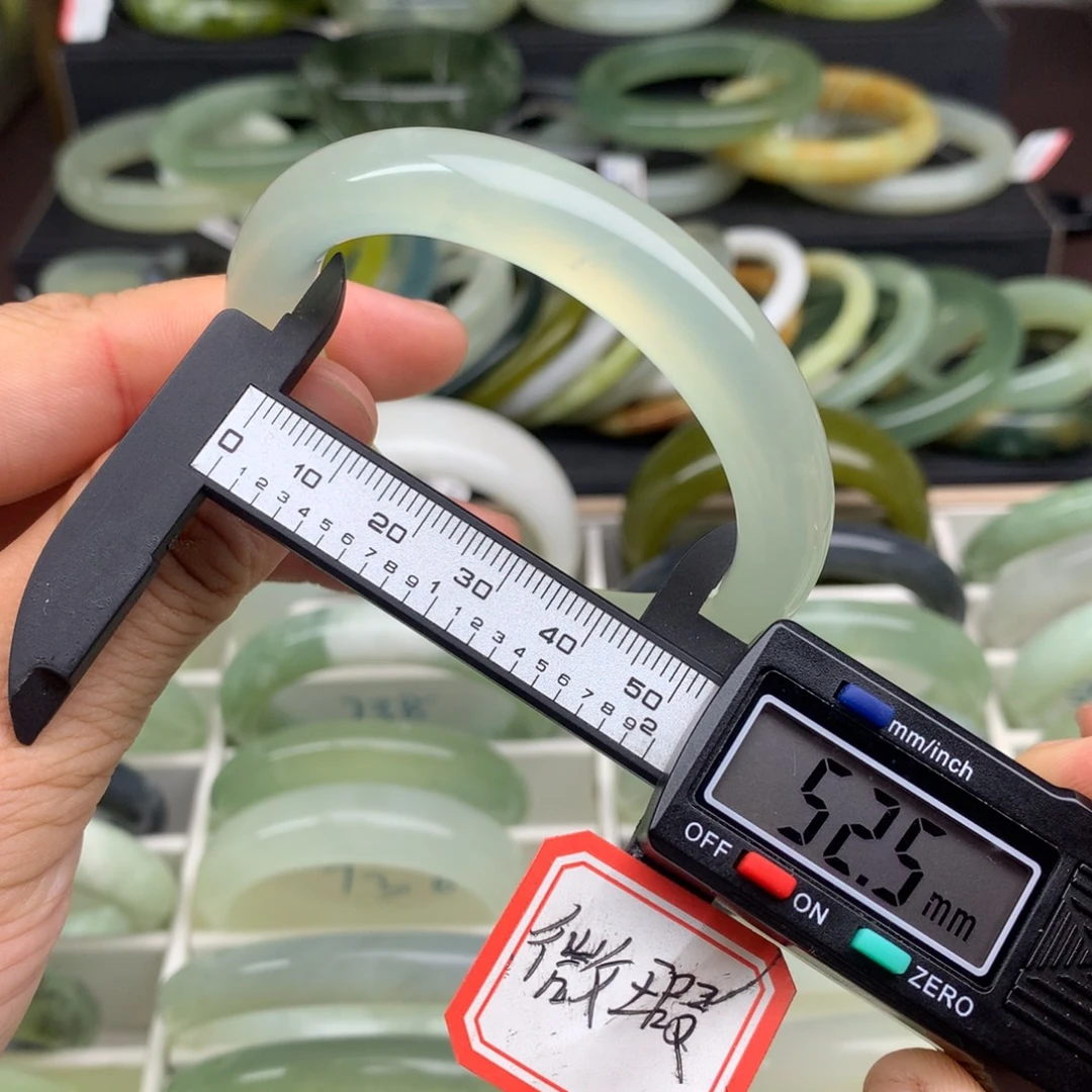 未镶嵌蛇纹石玉手镯753