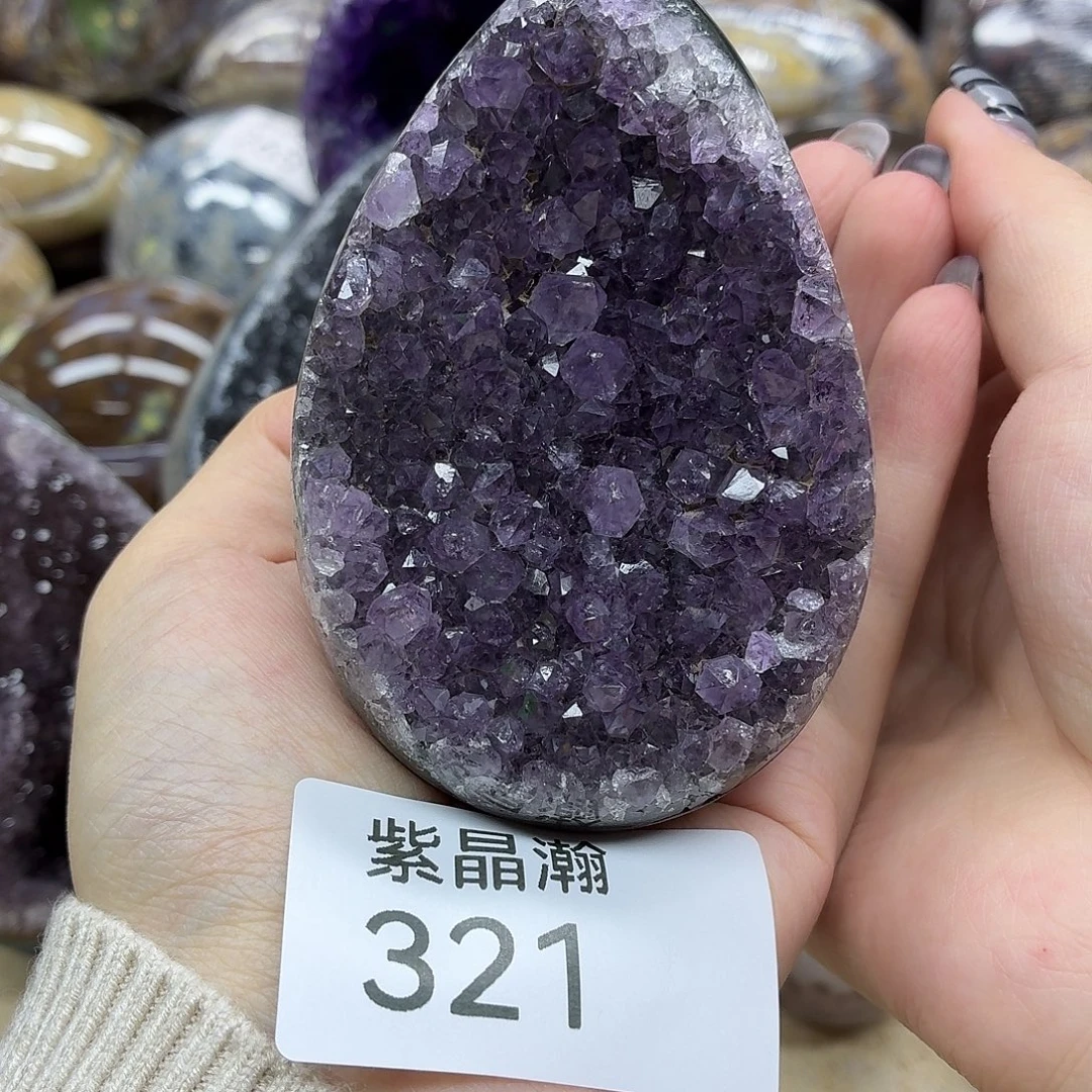 玛瑙/玉髓未镶嵌珠宝奇石